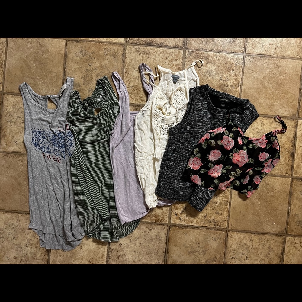 Tank top sizes XS and Small